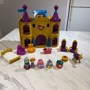 Vintage‎ Veggie Tales Duke And The Great Pie Wars castle playset Big Idea 2005